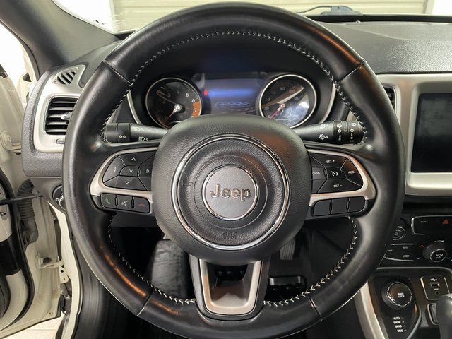 Used 2021 Jeep Compass Latitude w/ Sun and Sound Group AWD/4WD image 14