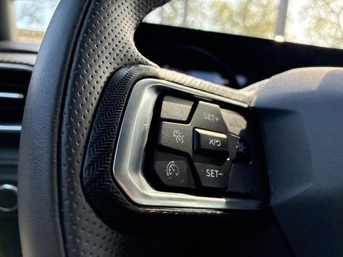 Used 2024 Ford Mustang Premium RWD image 27
