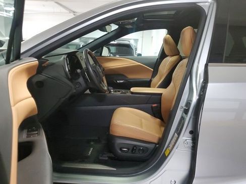 Used 2023 Lexus RX 350 Premium w/ Accessory Package image 10