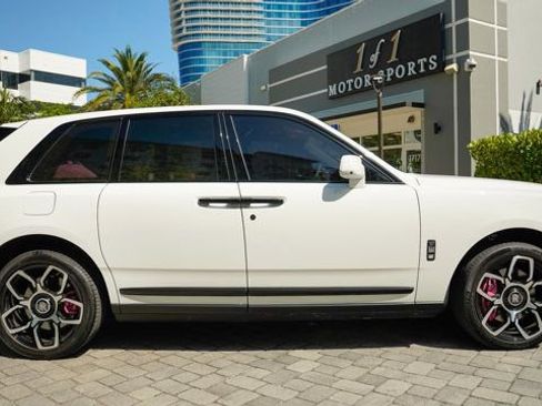 Used 2024 Rolls-Royce Cullinan image 14