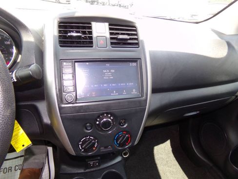 Used 2019 Nissan Versa SV FWD image 48