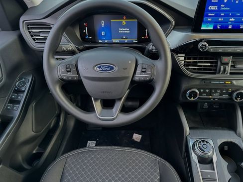 Used 2025 Ford Escape Active image 12