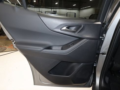 Used 2026 Chevrolet Equinox LT FWD image 21