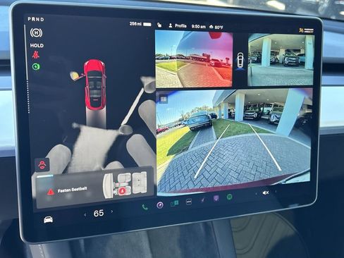 Used 2024 Tesla Model Y Performance image 23