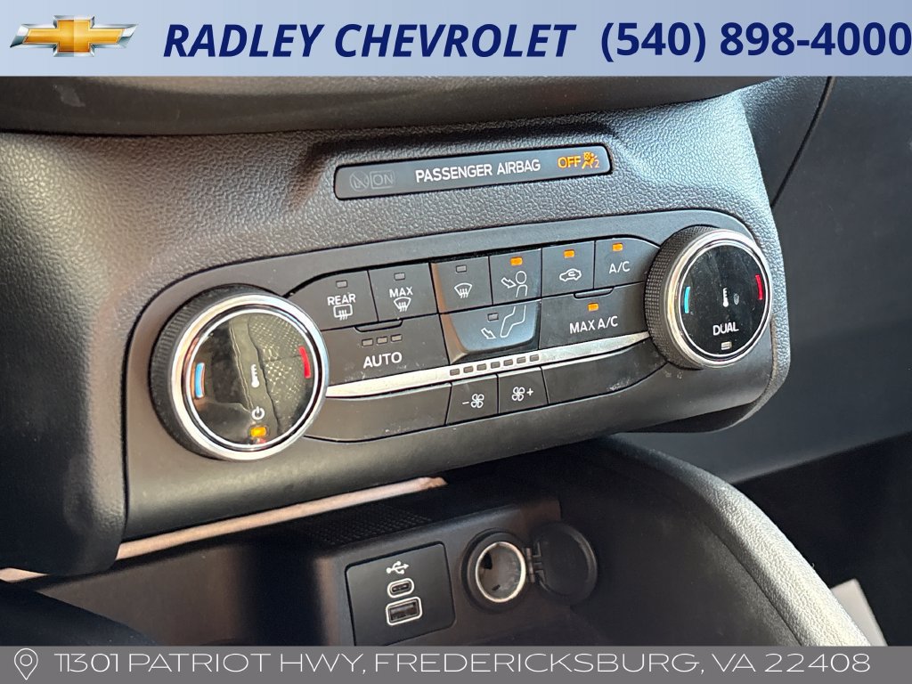 Used 2025 Ford Escape Active AWD/4WD image 10
