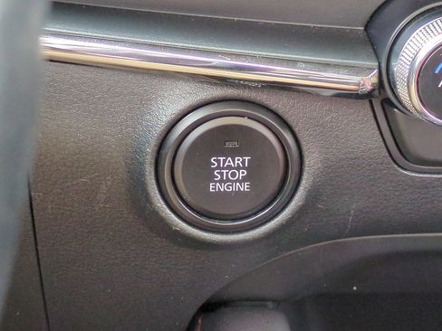 Used 2025 MAZDA MAZDA3 s AWD/4WD image 17