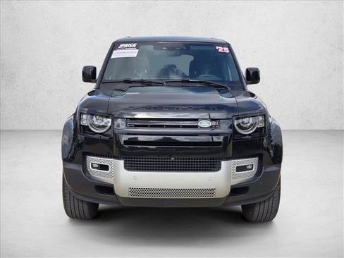 Used 2025 Land Rover Defender 110 S AWD/4WD image 2