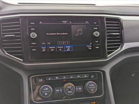 Used 2023 Volkswagen Atlas SE w/ Black Wheel Package FWD image 27