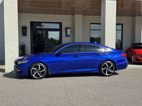 Used 2020 Honda Accord Sport image 5