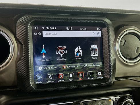 Used 2020 Jeep Gladiator Rubicon AWD/4WD image 13