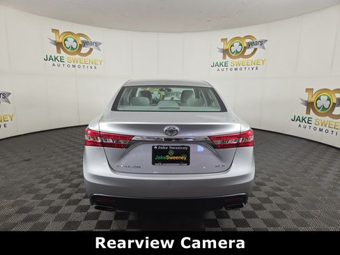 Used 2013 Toyota Avalon XLE FWD image 7