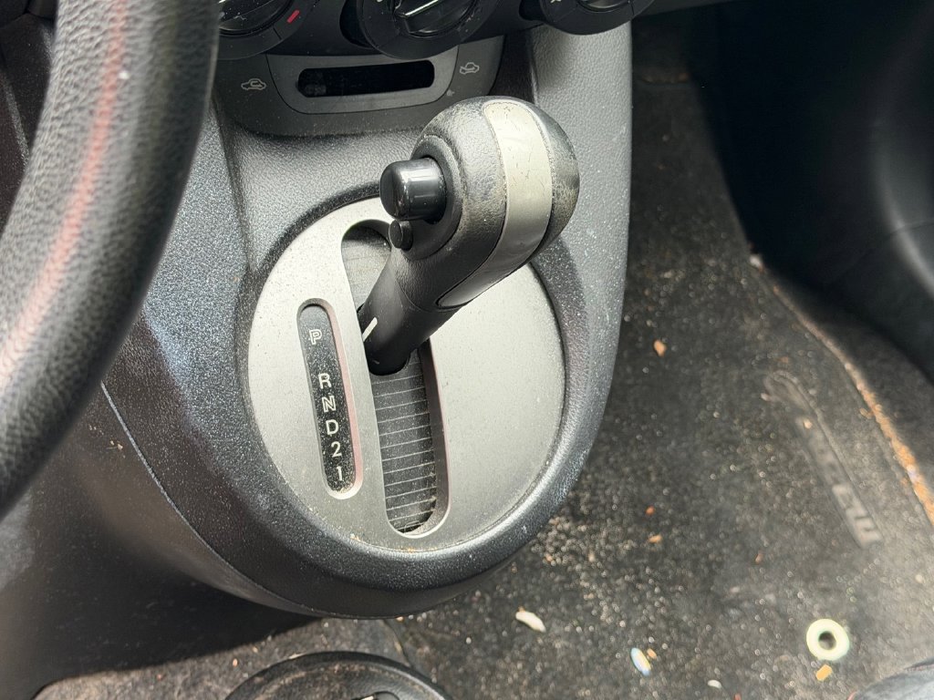 Used 2010 MAZDA MAZDA3 i Touring FWD image 9