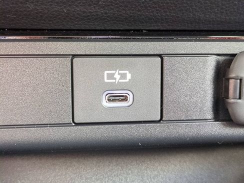New 2026 Toyota Prius Plug-In Hybrid FWD image 21