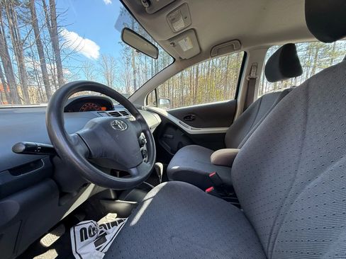 Used 2009 Toyota Yaris S image 8
