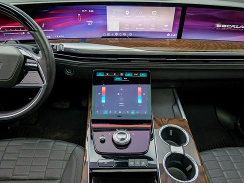 Used 2025 Cadillac Escalade ESV Sport Platinum AWD/4WD image 50