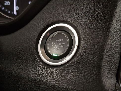 Used 2022 Cadillac XT4 Sport w/ LPO, Onyx Lite Package image 19