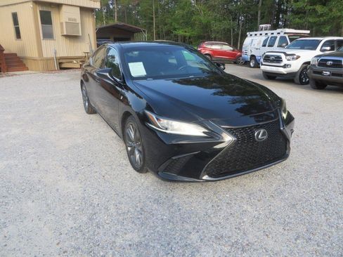 Used 2019 Lexus ES 350 F Sport w/ Accessory Package 2 FWD image 4