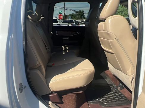 Used 2016 RAM 3500 Laramie AWD/4WD image 10