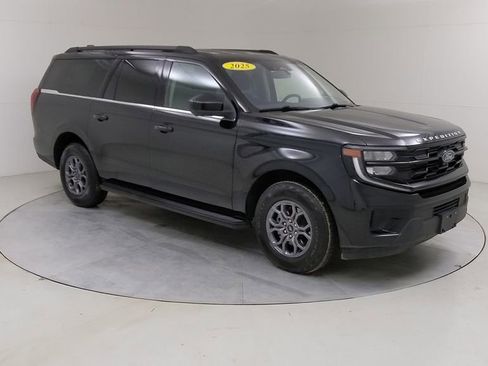 Certified 2025 Ford Expedition Max Active image 11