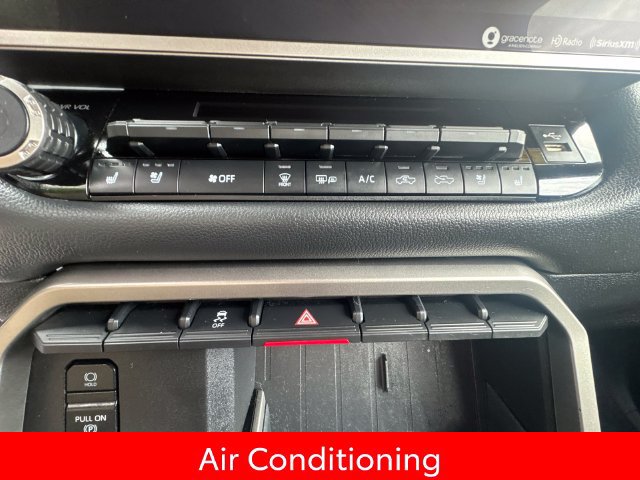 Used 2023 Toyota Tundra Limited AWD/4WD image 17