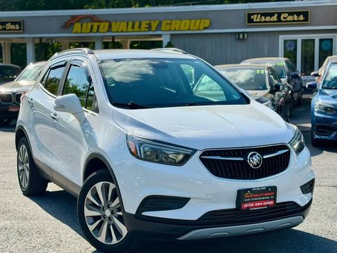 Used 2019 Buick Encore Preferred AWD/4WD image 1