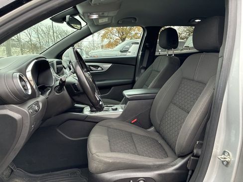 Used 2019 Chevrolet Blazer LT image 11