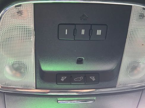 Used 2019 Jeep Grand Cherokee Limited image 29