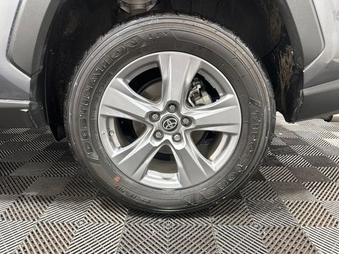 Used 2022 Toyota RAV4 LE image 29