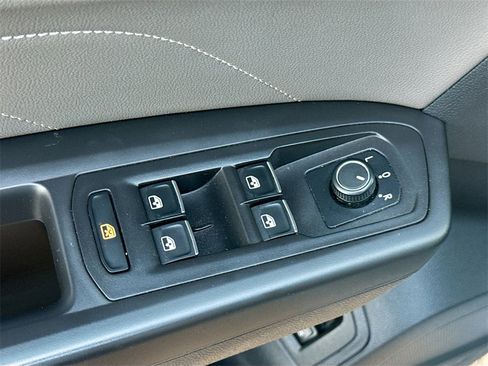 Used 2022 Volkswagen Atlas SE image 17