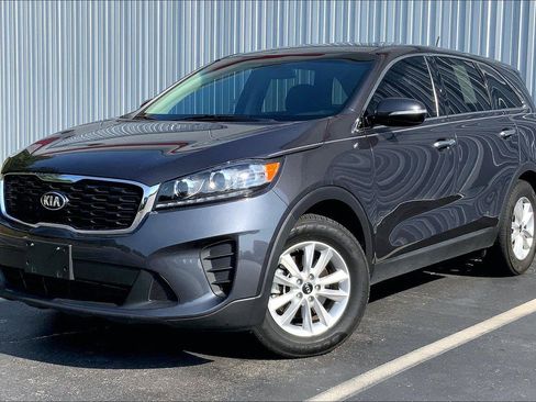Used 2019 Kia Sorento FWD image 1