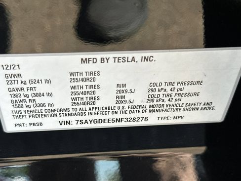 Used 2022 Tesla Model Y Long Range AWD/4WD image 27