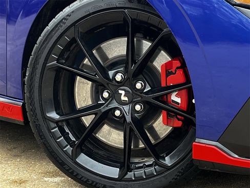 Used 2024 Hyundai Elantra N image 30