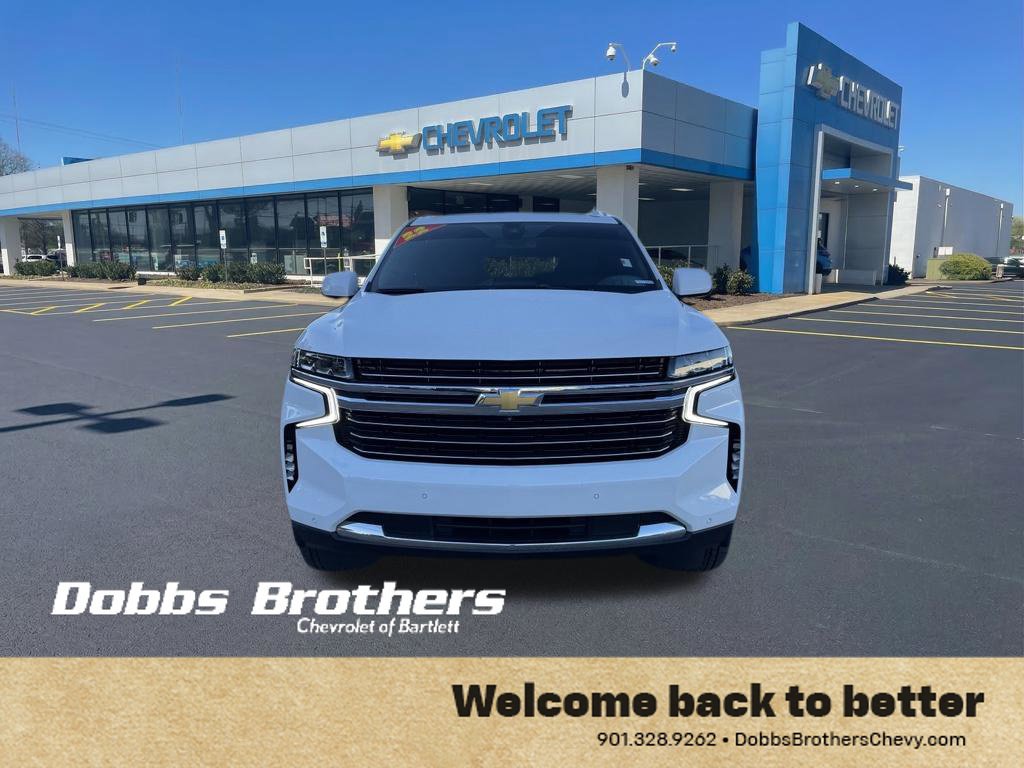 Used 2022 Chevrolet Suburban LT w/ LT Signature Package AWD/4WD image 2
