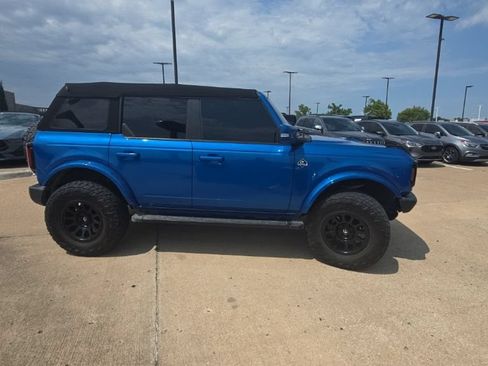 Used 2022 Ford Bronco Outer Banks AWD/4WD image 2