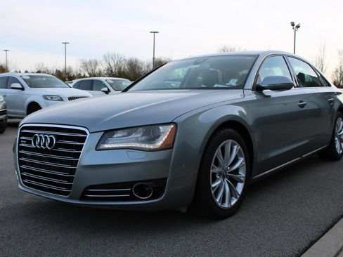 Used 2011 Audi A8 L 4.2 image 3