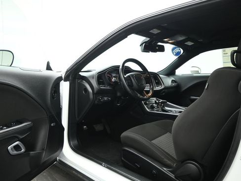 Used 2020 Dodge Challenger R/T Scat Pack RWD image 9