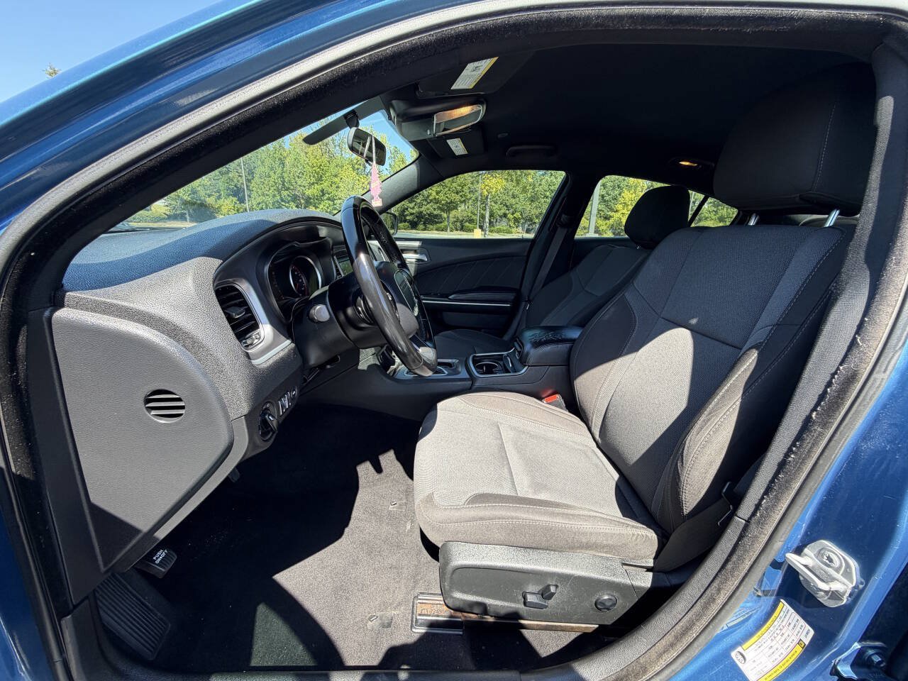 Used 2020 Dodge Charger SXT RWD image 11
