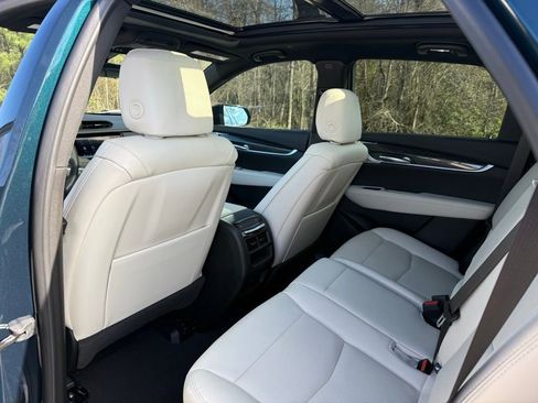 New 2026 Cadillac XT5 Sportv w/ LPO, Onyx Lite Package image 23