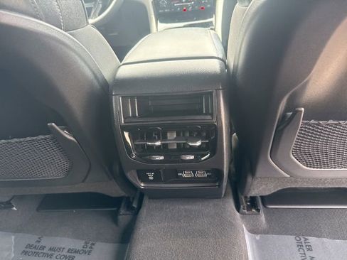 Certified 2023 Jeep Grand Cherokee Altitude image 28