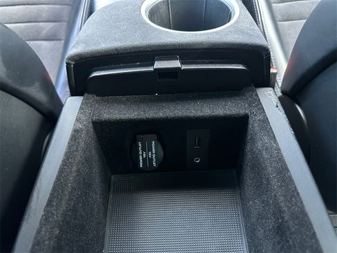 Used 2015 Porsche Panamera GTS image 35