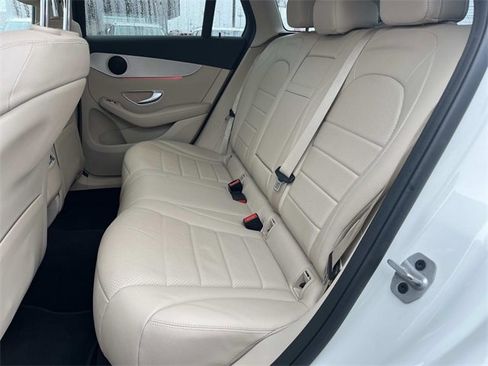 Used 2022 Mercedes-Benz GLC 300 image 19