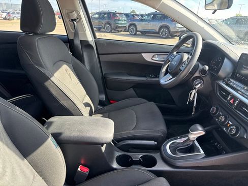 Used 2023 Kia Forte LXS FWD image 28