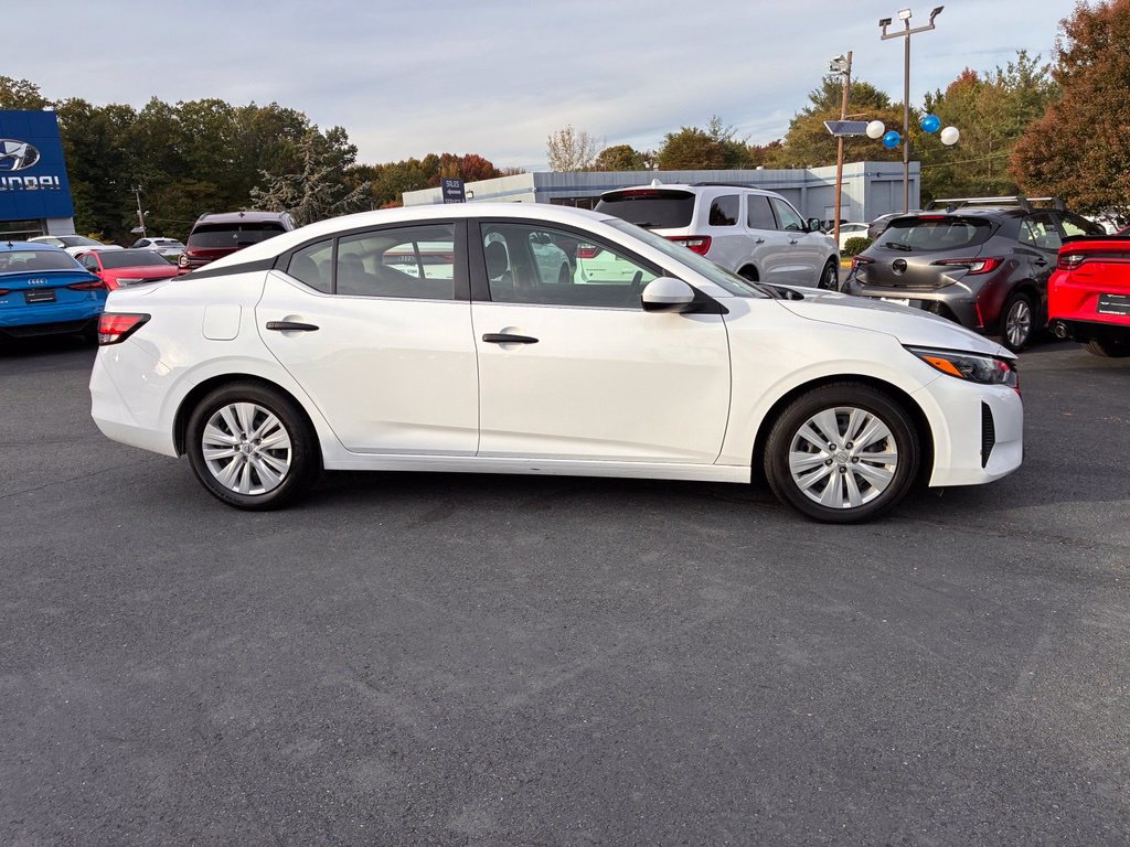 Used 2024 Nissan Sentra S FWD image 8