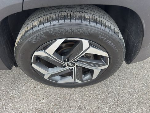 Used 2024 Hyundai Tucson Limited FWD image 24