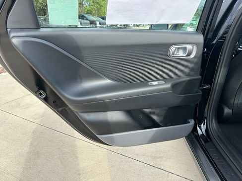 New 2025 Hyundai Ioniq 6 SE image 25