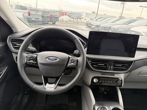 Used 2023 Ford Escape Platinum w/ Premium Technology Package image 12