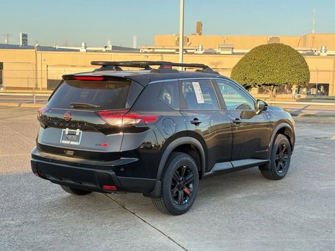 New 2026 Nissan Rogue SV AWD/4WD image 8
