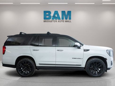Used 2022 GMC Yukon Denali image 8