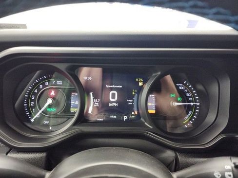 New 2025 Jeep Wrangler Unlimited Rubicon 4xe w/ Convenience Group image 19