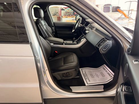 Used 2019 Land Rover Range Rover Sport HSE image 21